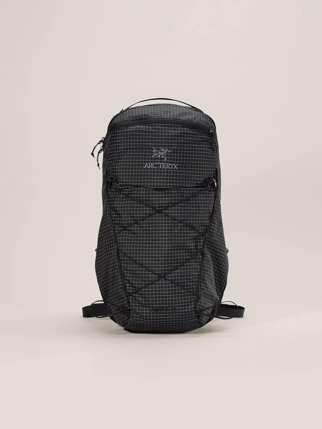 Arc'teryx Aerios 18 Backpack | Ultralight 18L Daypack with a Customizable Fit - Redesign | Black, Regular