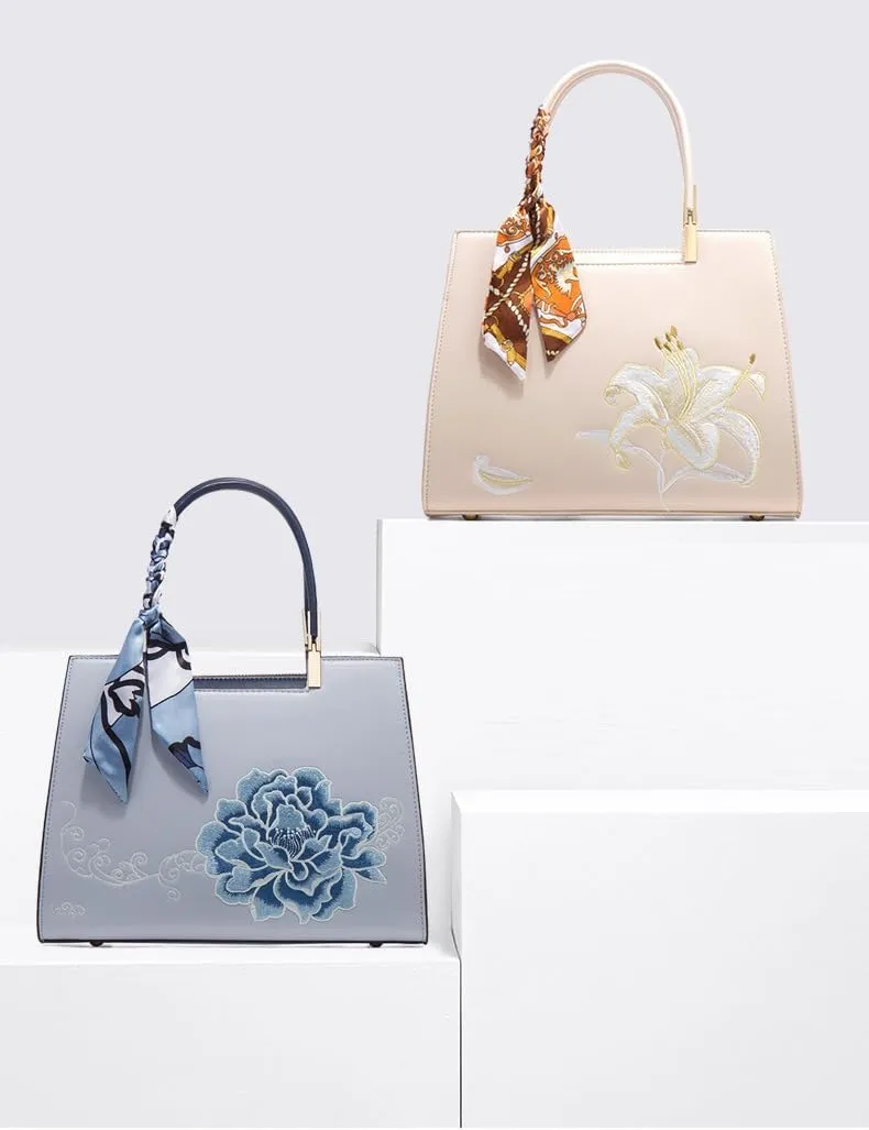 Embroidered Bag – Adjustable Strap, Silk-Lined Interior, Gift-Ready Chinese-Style Festival Accessory,Evening bag
