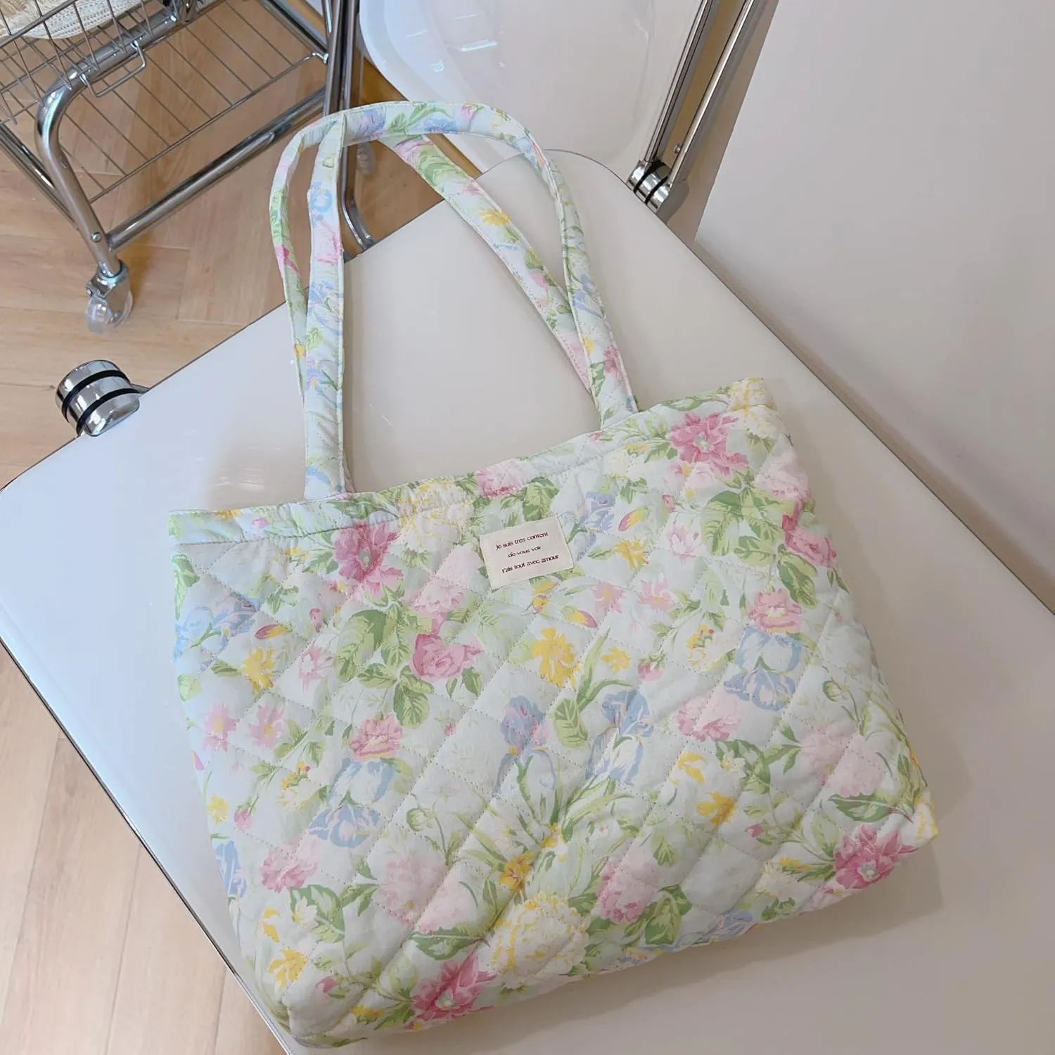 Floral Quilted Cotton Shoulder Bag for Women Daily Use Medium Size Handbag Large Capacity Thickened Design Tote