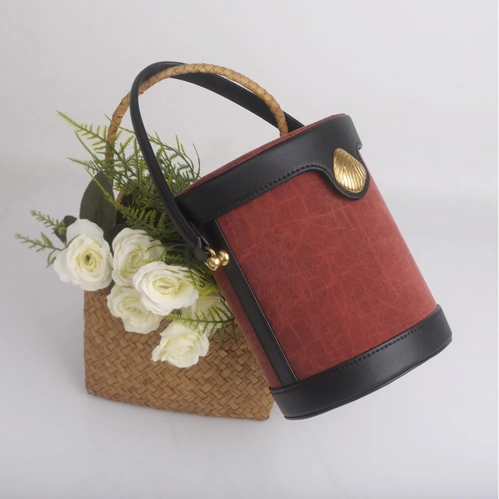 Leather Cowhide Bucket Bag Crossbody Bag for Women Fashion Cylinder Clutch Bag Tassel Handbag