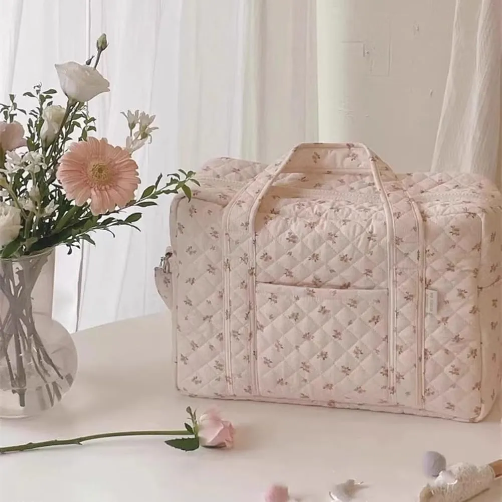 Quilted Duffle Bag For Women Cute Weekender Bag Floral Travel Bag Aesthetic Puffer Duffle Bag Cotton Diaper Tote Bag