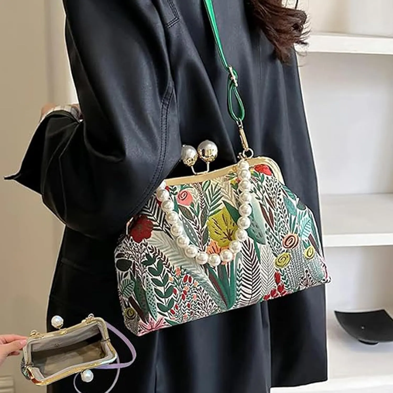 Vintage Embroidered Flower Handbag, Pearl Chain Crossbody Bag with Kiss Lock, for Women